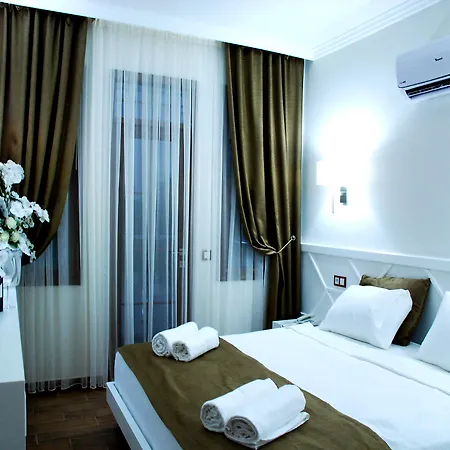 Elegance 3*