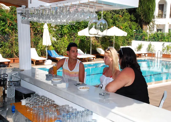 Ξενοδοχείο Elegance 2*